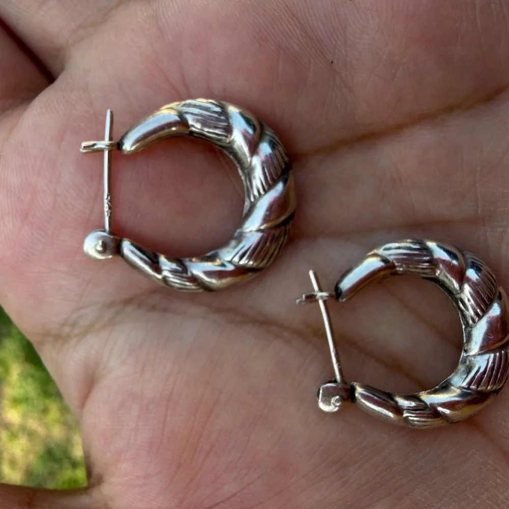 925 Sterling Silver Vintage Shrimp Style Woven Hoop Earrings